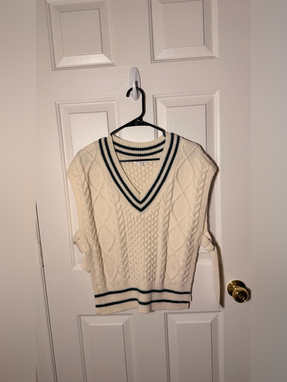 Blu Pepper Cream Cable Knit V-Neck Sweater Vest with Navy Trim